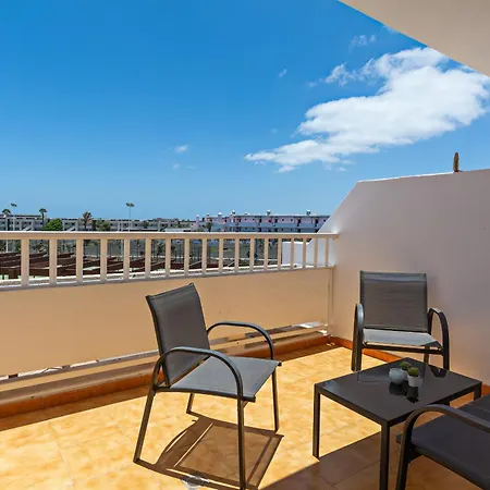 아파트 Casa Ayram With Private Terrace & Pool Next To