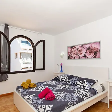 Casa Ayram With Private Terrace & Pool Next To 아파트 *