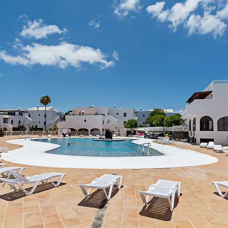 Casa Ayram With Private Terrace & Pool Next To